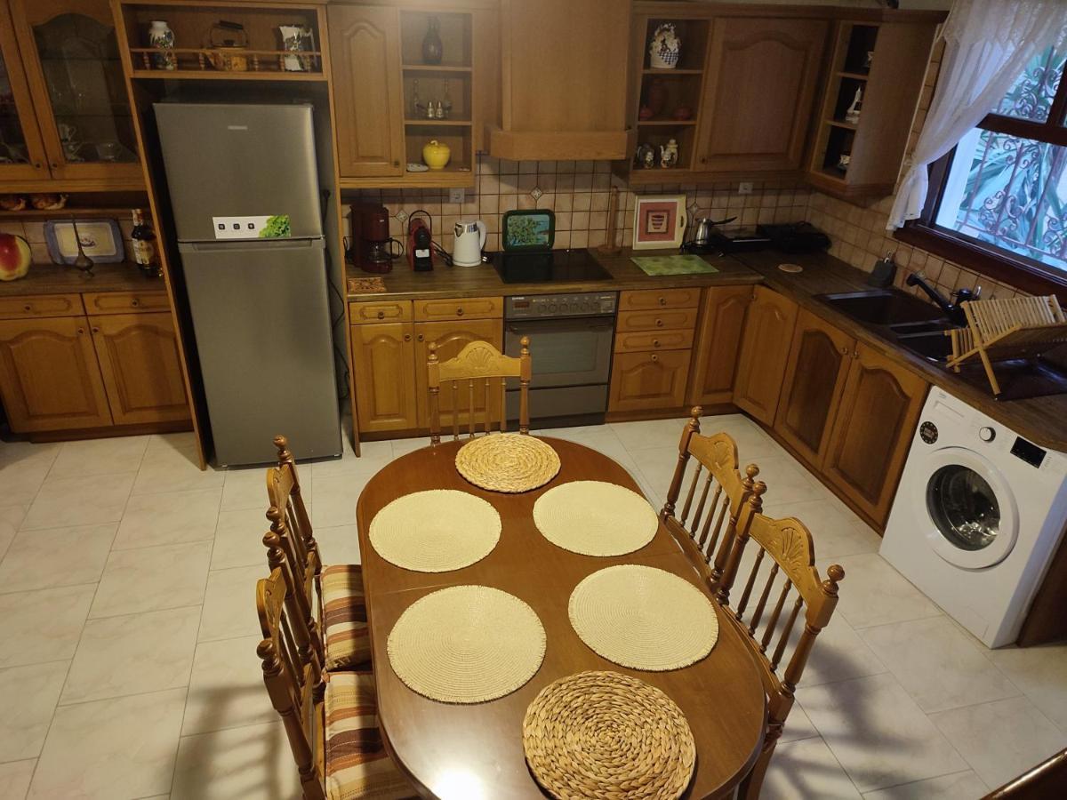Captain's Mermaid Houses, Karpathos Apartamento *