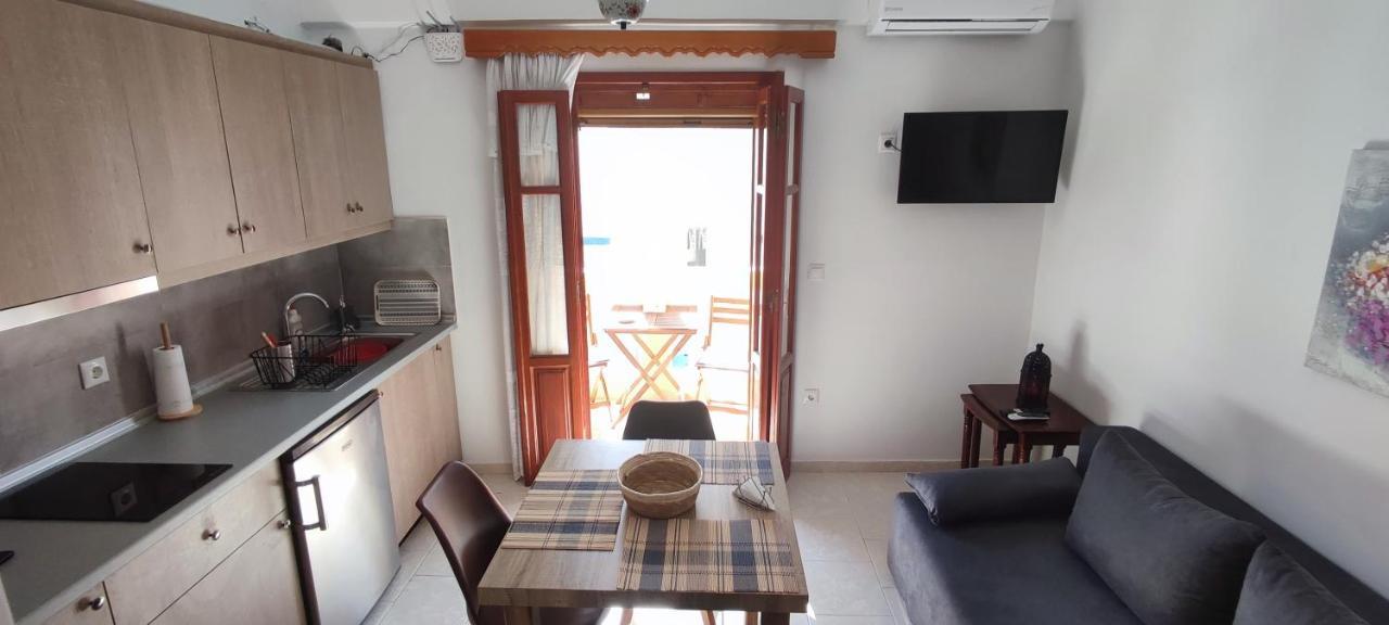 Captain's Mermaid Houses, Karpathos Apartamento *